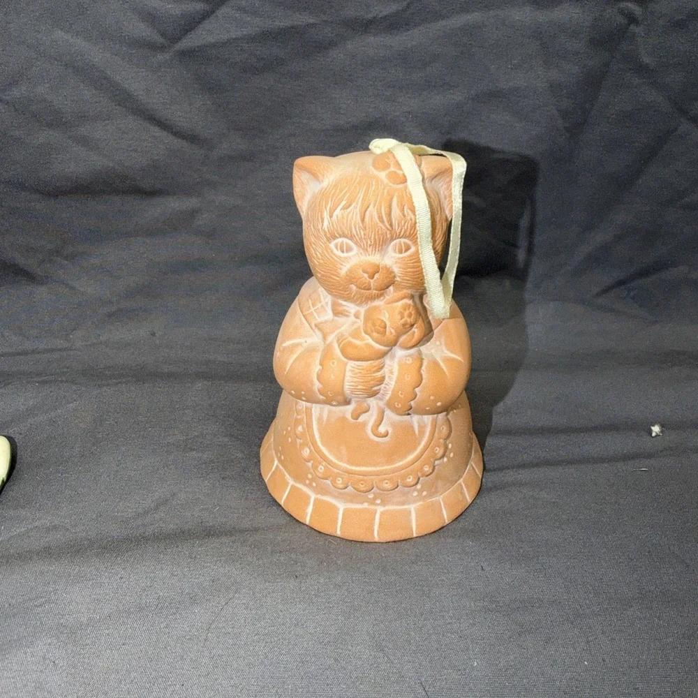 Cat‎ Mama & Baby Kitten Terracotta Bell by Keypoint, Hanging Decorative Cat Bel